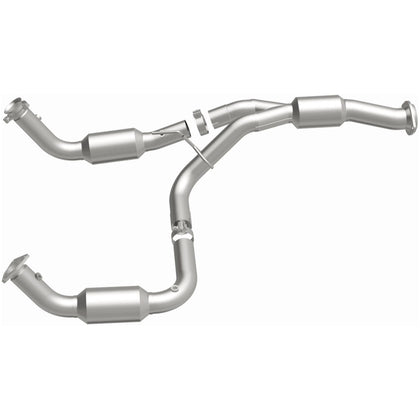 MagnaFlow California Grade CARB Compliant Direct-Fit Catalytic Converter 5582113