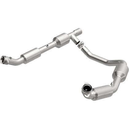 MagnaFlow California Grade CARB Compliant Direct-Fit Catalytic Converter 5582167