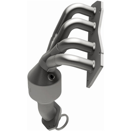 MagnaFlow 2009-2016 Toyota RAV4 2.5L California Grade CARB Compliant Direct-Fit Manifold Catalytic Converter 5582327