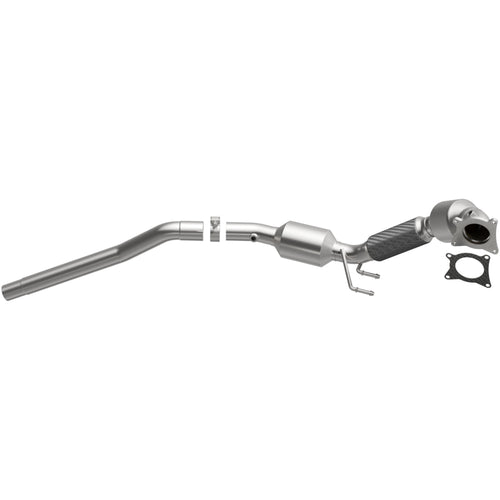 MagnaFlow 2014-2017 Volkswagen Tiguan 2.0L California Grade CARB Compliant Direct-Fit Catalytic Converter 5582408