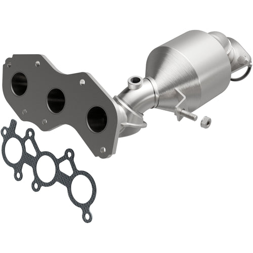 MagnaFlow 2011-2015 Toyota Sienna 3.5L California Grade CARB Compliant Direct-Fit Manifold Catalytic Converter 5582548