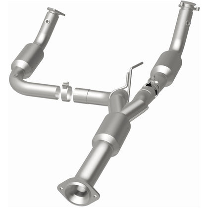 MagnaFlow California Grade CARB Compliant Direct-Fit Catalytic Converter 5582812