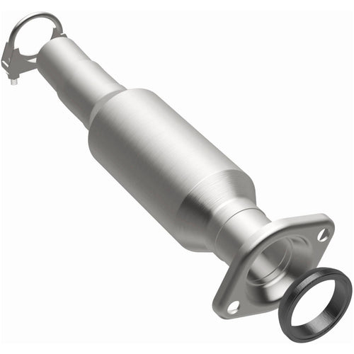 MagnaFlow 2004-2006 Toyota Sienna 3.3L California Grade CARB Compliant Direct-Fit Catalytic Converter 5592030