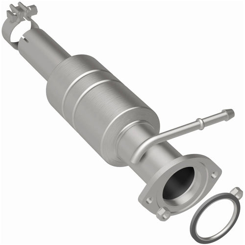 MagnaFlow 2009-2013 Toyota Highlander 2.7L California Grade CARB Compliant Direct-Fit Catalytic Converter 5592207