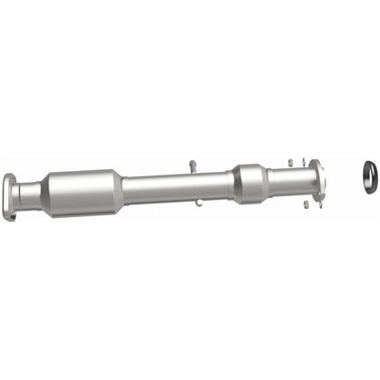 MagnaFlow 2014-2015 Toyota Highlander 3.5L California Grade CARB Compliant Direct-Fit Catalytic Converter 5592534