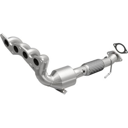 MagnaFlow 2016 Ford Focus 2.0L California Grade CARB Compliant Direct-Fit Manifold Catalytic Converter 5631153