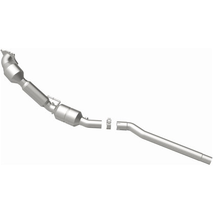 MagnaFlow 2010-2017 Volkswagen CC 2.0L | 2010 Volkswagen Passat 2.0L California Grade CARB Compliant Direct-Fit Catalytic Converter 5631380