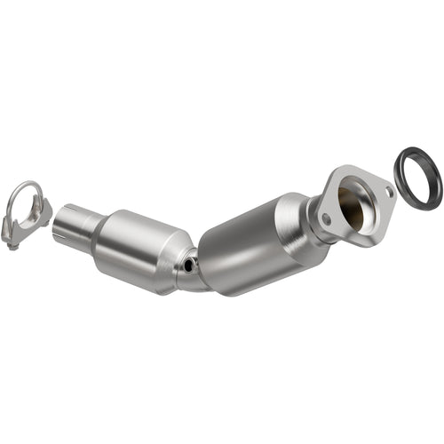 MagnaFlow 2010-2015 Toyota Prius 1.8L / 2012-2015 Toyota Prius Plug-In 1.8L California Grade CARB Compliant Direct-Fit Catalytic Converter 5631455