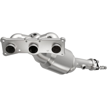 MagnaFlow California Grade CARB Compliant Direct-Fit Manifold Catalytic Converter 5631763