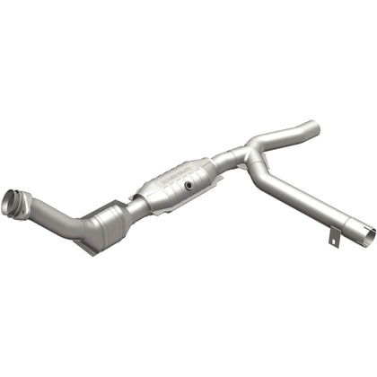 MagnaFlow HM Grade Federal / EPA Compliant Direct-Fit Catalytic Converter 93153