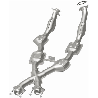 MagnaFlow 1996-1998 Ford Mustang GT 4.6L HM Grade Federal / EPA Compliant Direct-Fit Catalytic Converter 93348