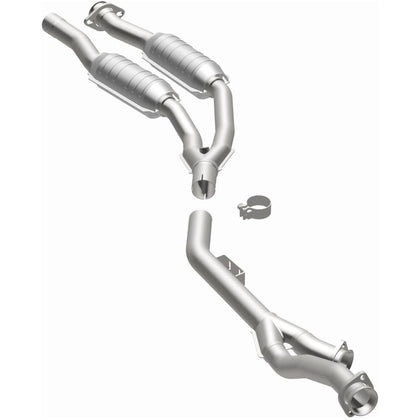 MagnaFlow Standard Grade Federal / EPA Compliant Direct-Fit Catalytic Converter 93378
