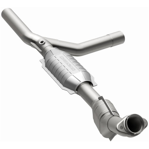 MagnaFlow 1997-1999 Ford E-150 Econoline 4.6L | 1997-1999 Ford E-150 Econoline Club Wagon 4.6L HM Grade Federal / EPA Compliant Direct-Fit Catalytic Converter 93391