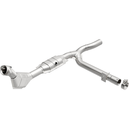 MagnaFlow 1999-2000 Ford F-150 4.6L | 1999 Ford F-250 4.6L HM Grade Federal / EPA Compliant Direct-Fit Catalytic Converter 93395