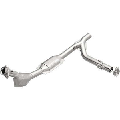 MagnaFlow 1999-2000 Ford F-150 5.4L HM Grade Federal / EPA Compliant Direct-Fit Catalytic Converter 93397