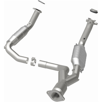 MagnaFlow HM Grade Federal / EPA Compliant Direct-Fit Catalytic Converter 93496