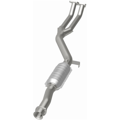MagnaFlow Standard Grade Federal / EPA Compliant Direct-Fit Catalytic Converter 93684