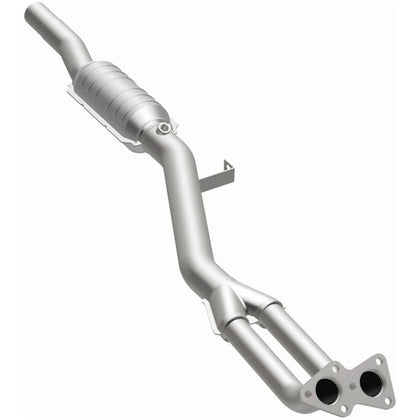 MagnaFlow Standard Grade Federal / EPA Compliant Direct-Fit Catalytic Converter 93685