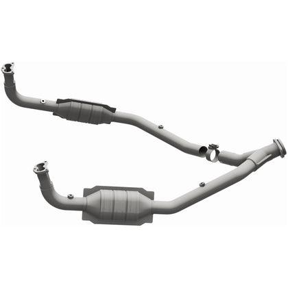 MagnaFlow 1997 Land Rover Defender 90 4.0L / 1996-1998 Land Rover Discovery 4.0L HM Grade Federal / EPA Compliant Direct-Fit Catalytic Converter 93690