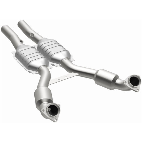 MagnaFlow HM Grade Federal / EPA Compliant Semi-Direct Fit Catalytic Converter 93989